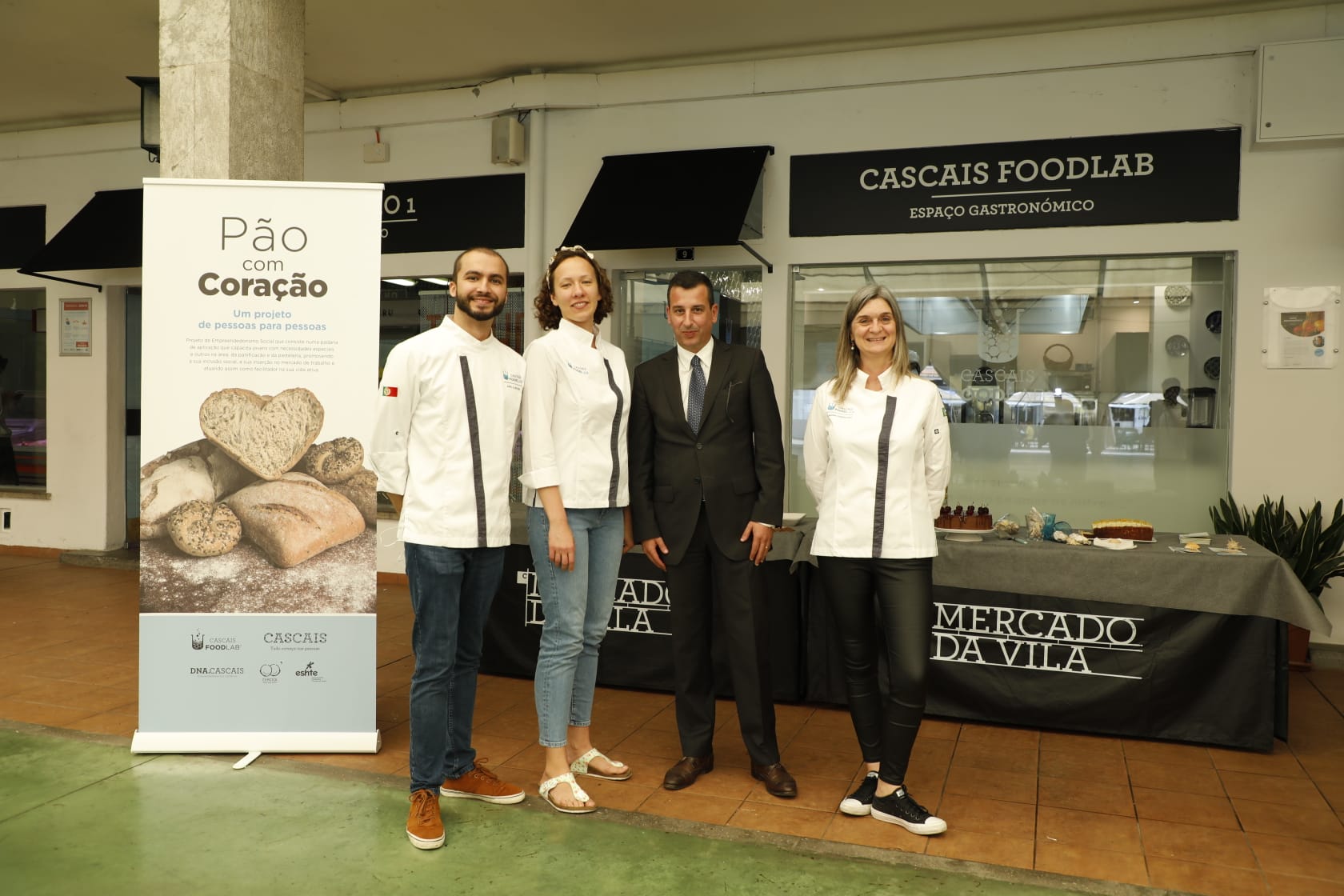 Primeira turma de formação do projeto “Pão com Coração”